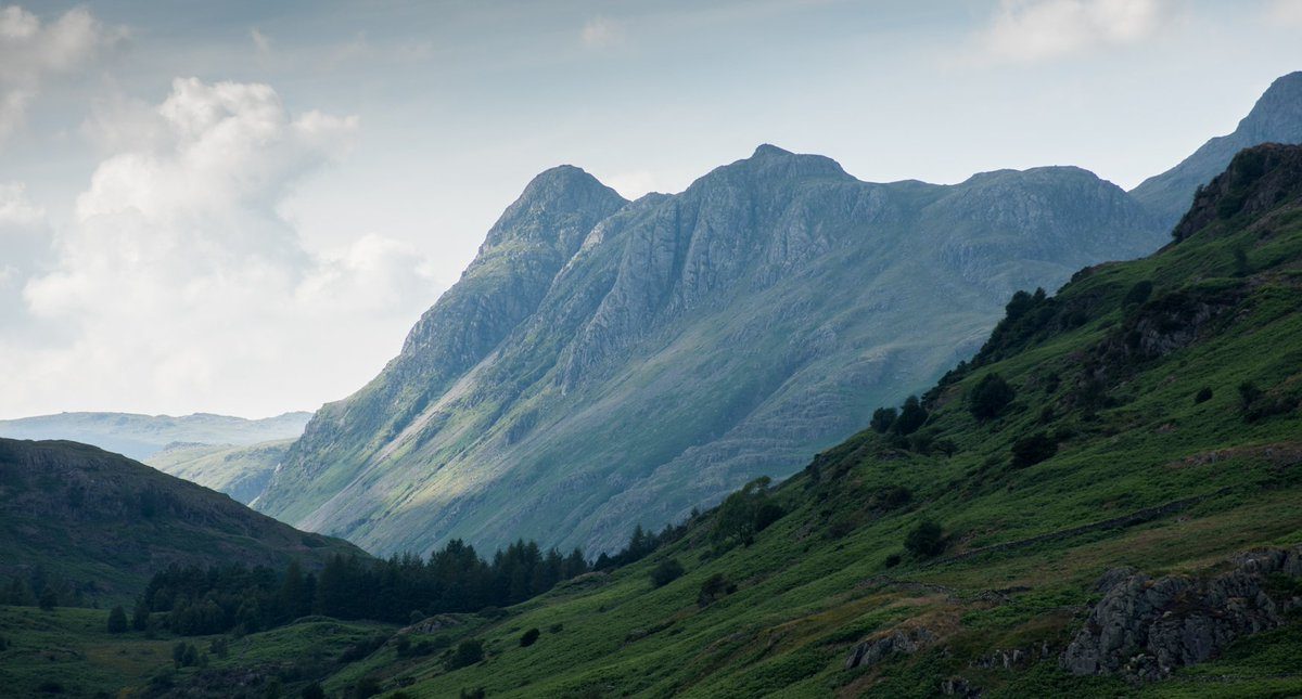 stopped in our tracks ... the Langdales ...